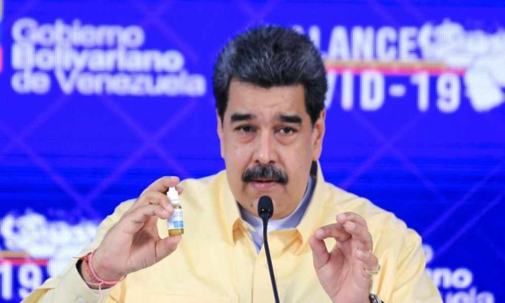 Maduro presenta gotas «milagrosas» para combatir el Covid-19