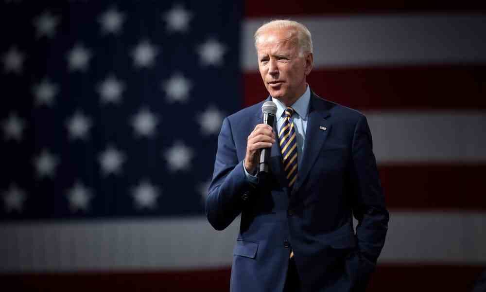 Biden pide prisa al Congreso para aprobar ley LGBT
