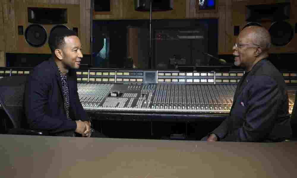 John Legend reconoce que la iglesia lo inspiró en su carrera musical