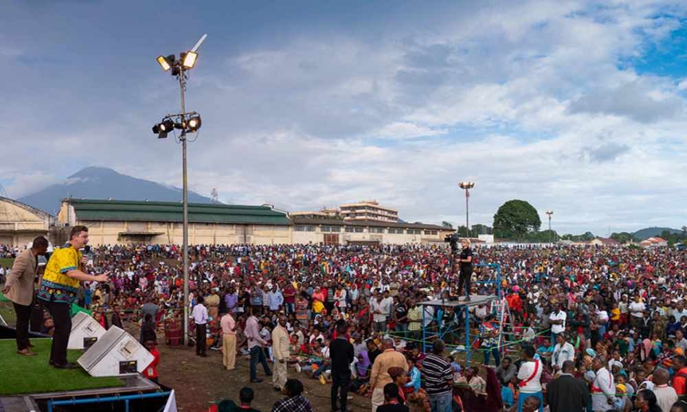 Tanzania: semanas de evangelización ganó 100.000 almas para Cristo
