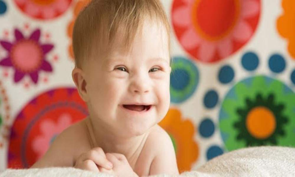 Mississippi: gobernador impulsa mejoras para la vida de bebés con síndrome de Down