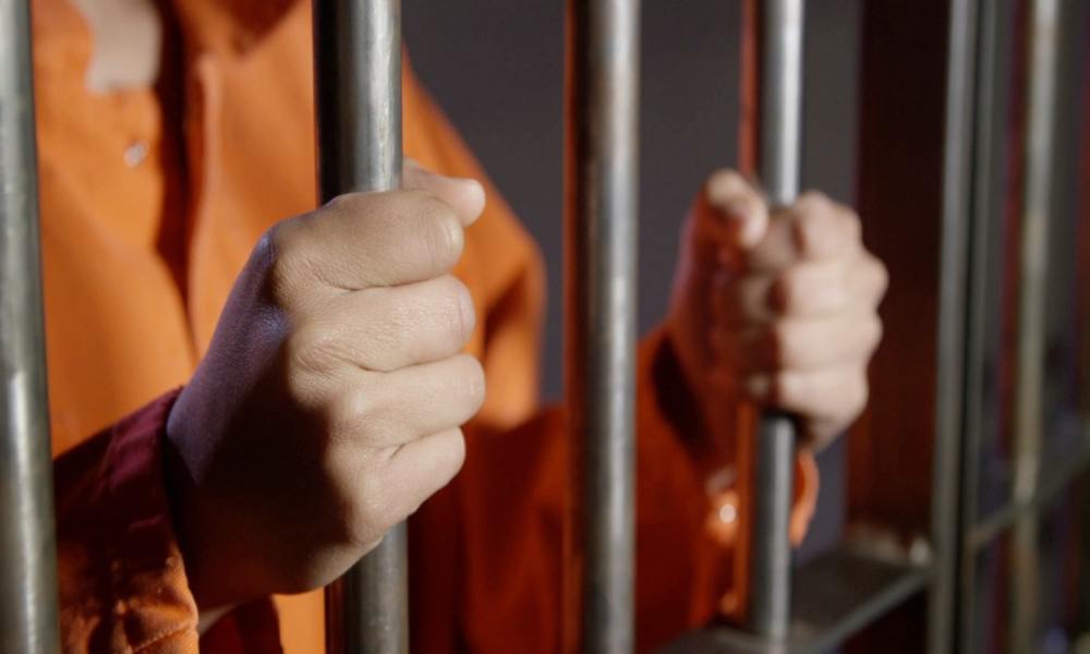 California: reclusos piden traslado a cárcel de mujeres por su «identidad de género»