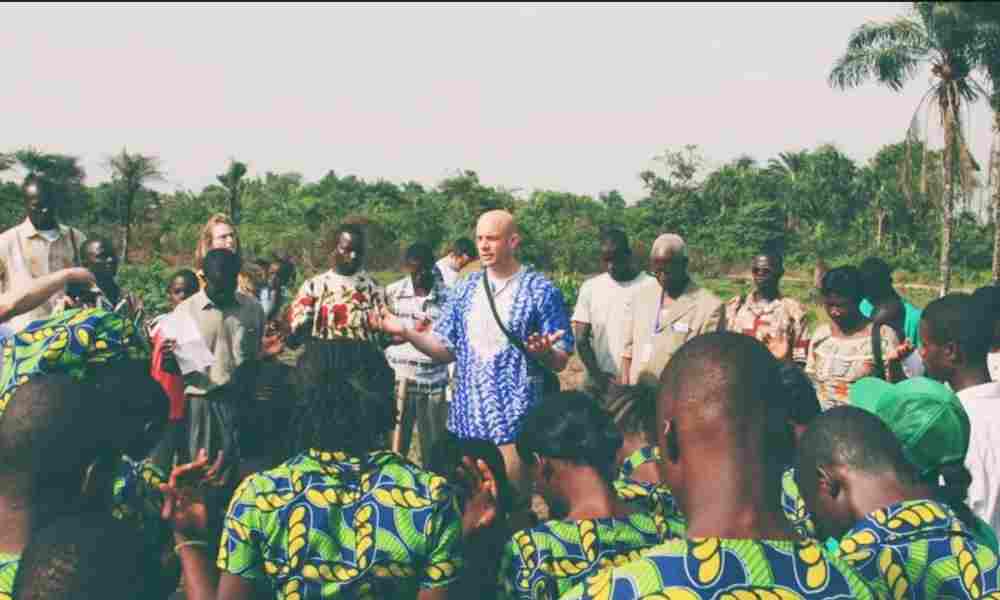 Tribus satanistas escuchan sobre Jesús por primera vez en Liberia