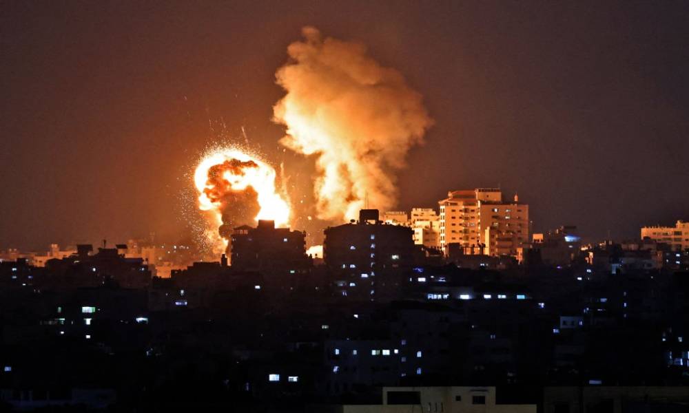 Continúan los ataques entre Israel y Gaza pese al acuerdo de alto al fuego