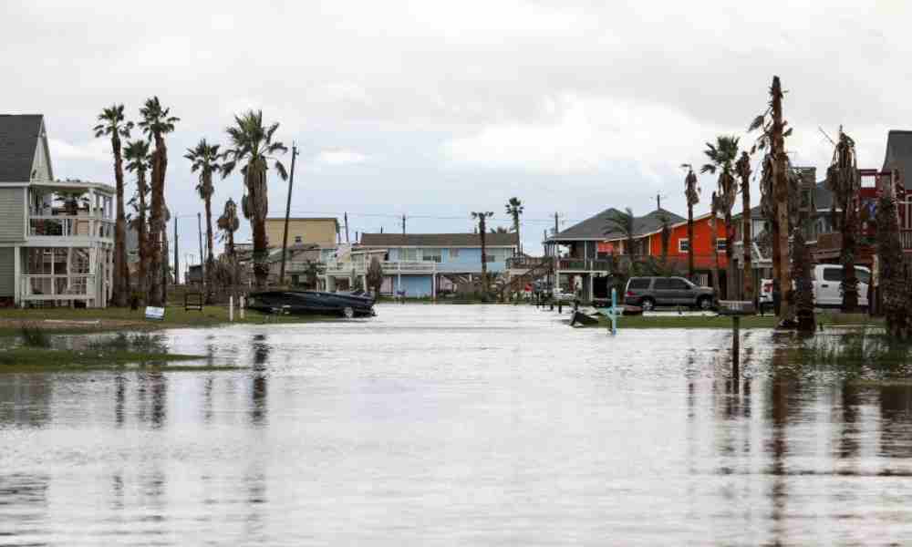 Alcalde agradece a Dios por la protección contra el huracán Nicholas