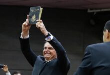 Bolsonaro asegura que la Biblia respalda el uso de armas