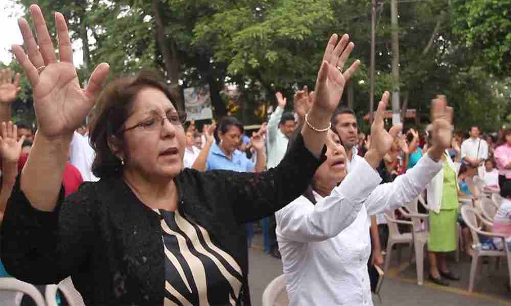 Encuesta: cristianos evangélicos son mayoría en Honduras