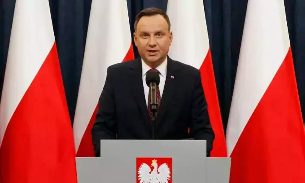«La familia es la base de todas las naciones», dice el presidente de Polonia