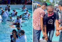 500 exrebeldes filipinos se bautizan al escuchar prédicas en la radio