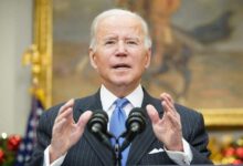 Biden prohíbe viajes desde 8 países africanos por la variante Ómicron Covid-19