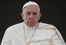 Papa llama «papagayos» a cristianos que oran sin pasión