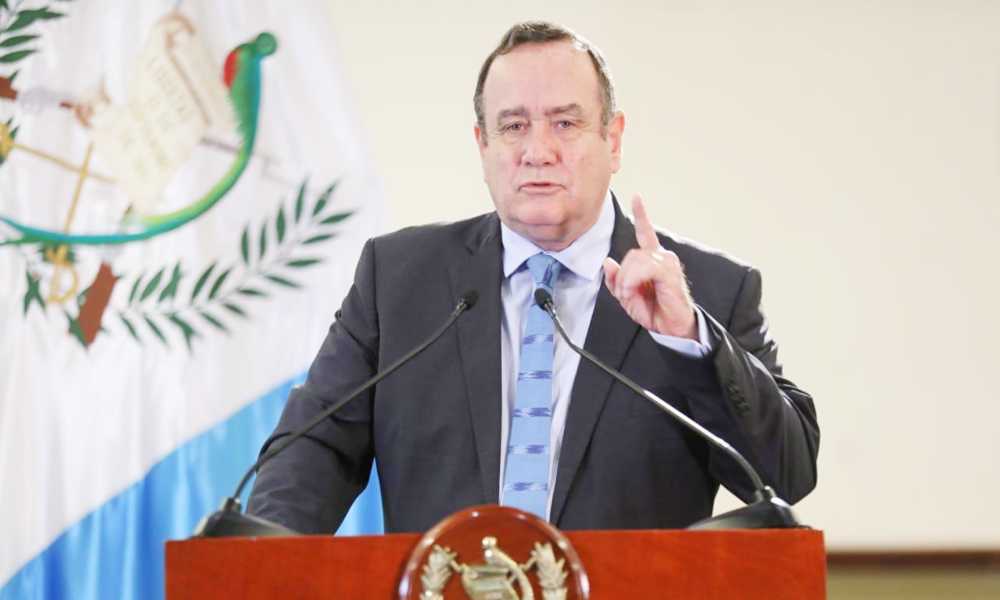 Presidente de Guatemala: Mi país será capital provida de América Latina