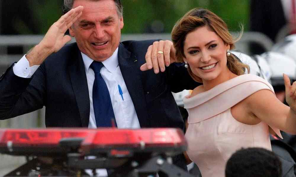 Se burlan de la esposa de Bolsonaro por hablar en lenguas
