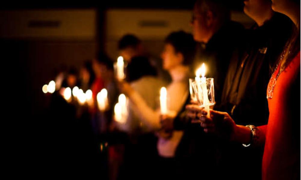 Cristianos llaman a la Iglesia a ser luz en medio de las tragedias