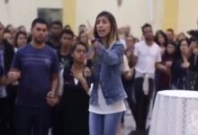 Herejía: Joven dice que miles acudirán al catolicismo por su salvación