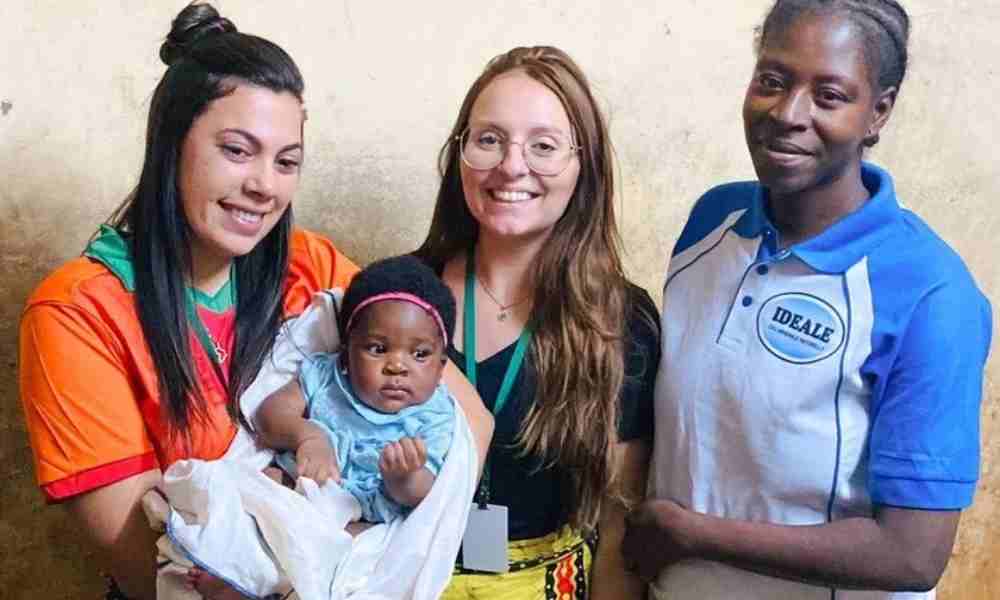 Mujer infértil queda embarazada tras oración de misioneras cristianas
