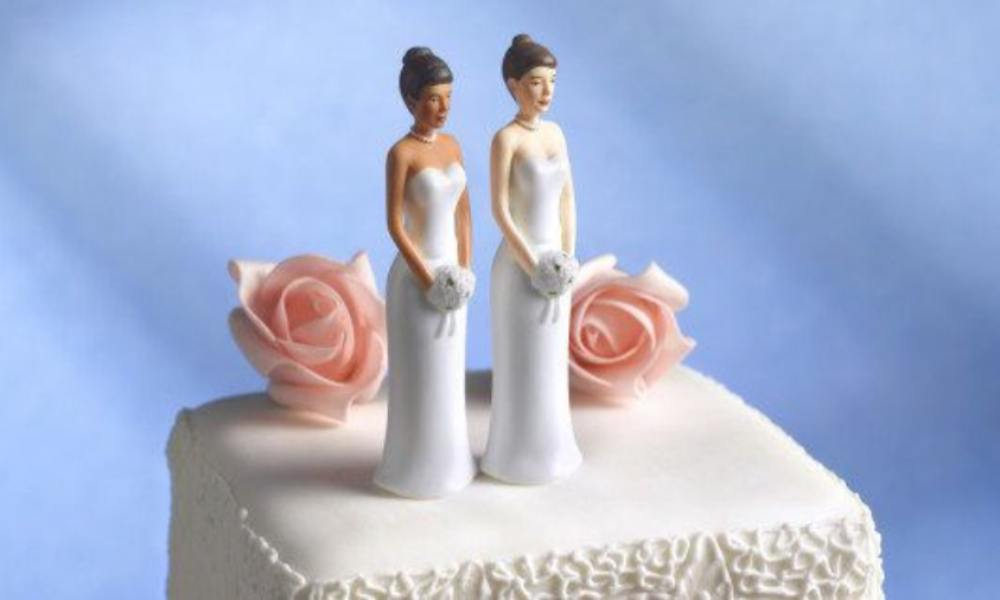 Revocan multa de $135 mil a panadería cristiana que rechazó hacer pastel gay