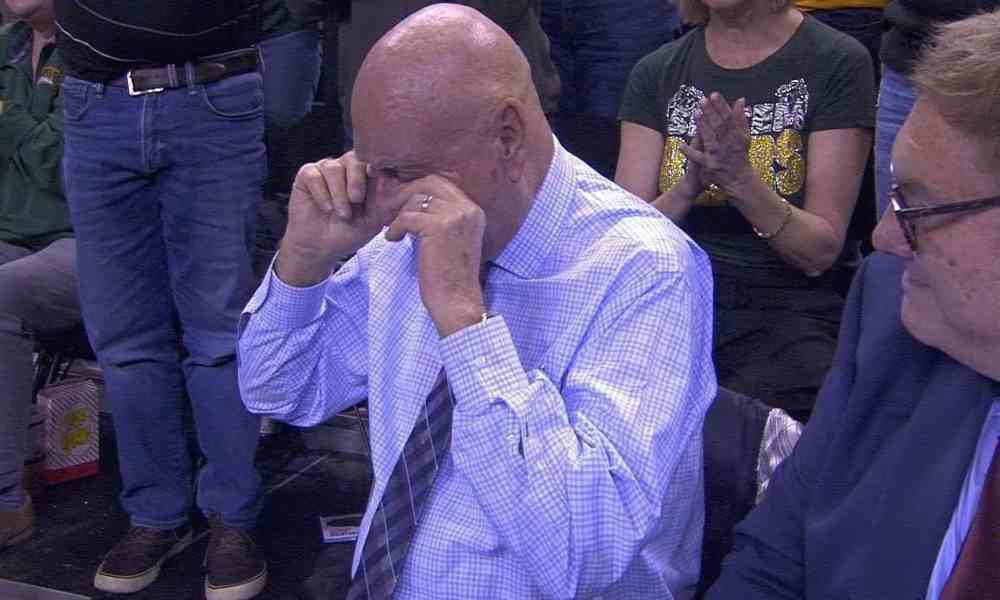 Presentador de ESPN con cáncer se conmueve tras recibir oraciones de un entrenador