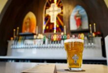 Iglesias cerradas por la pandemia se convierten en cervecerías en EE.UU