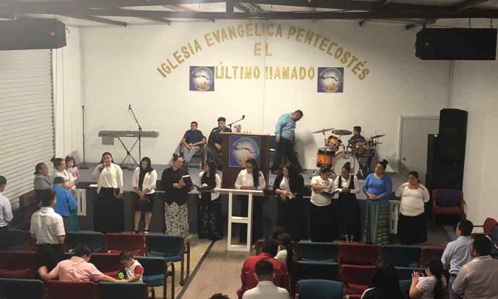 Iglesia Evangélica Pentecostés El Último Llamado celebra su 3° aniversario