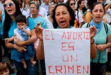 Protestan en Colombia por haber despenalizado el aborto