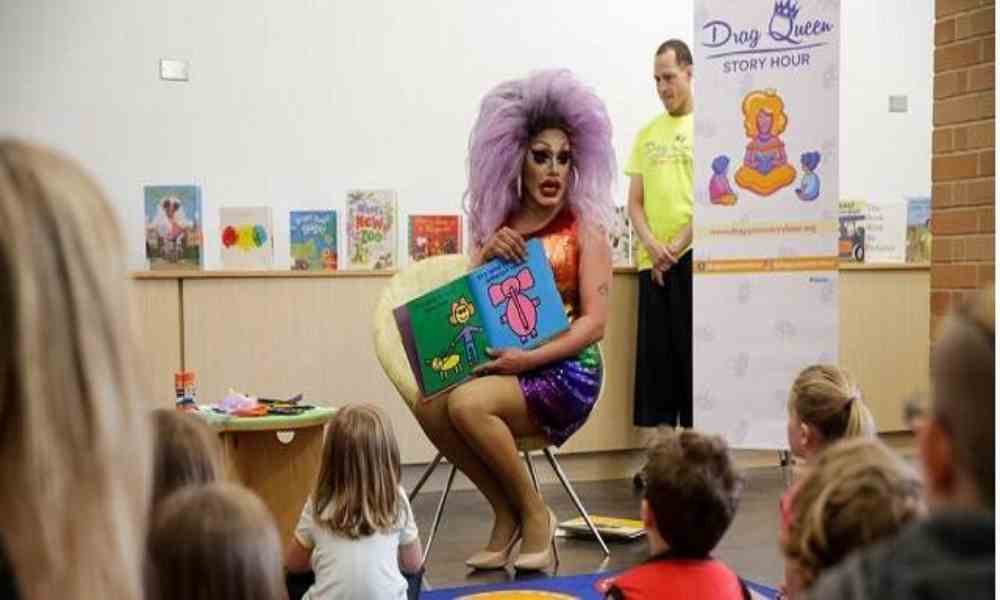 Florida prohíbe que las escuelas instruyan a los niños sobre el LGBT