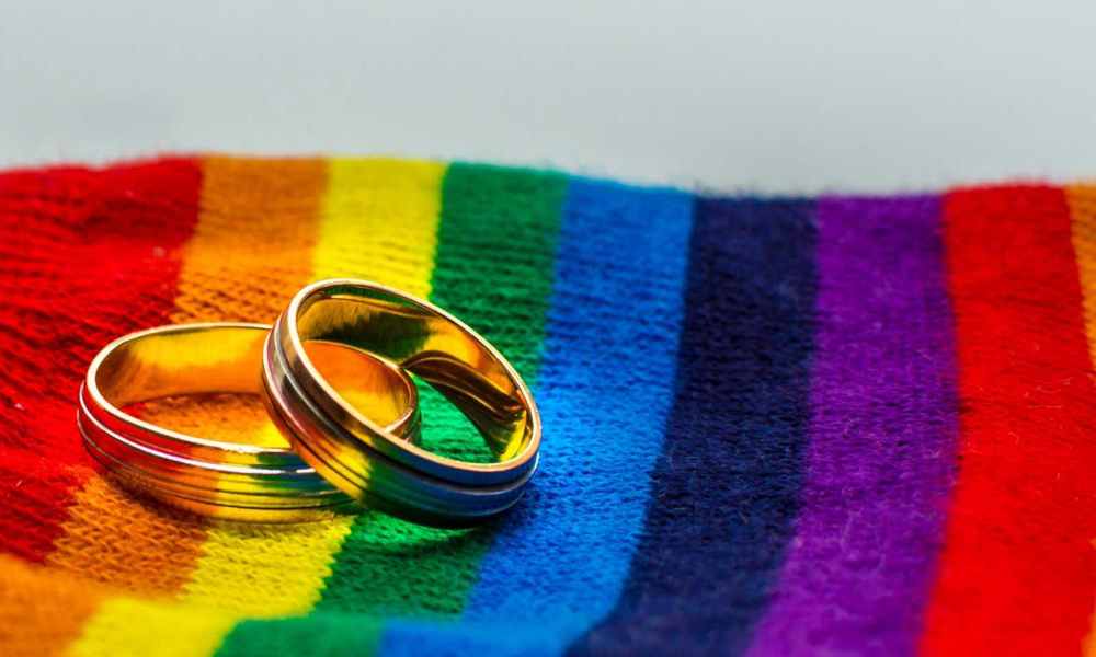 Tribunal rechaza el matrimonio LGBT en Islas Caimán y Bermudas