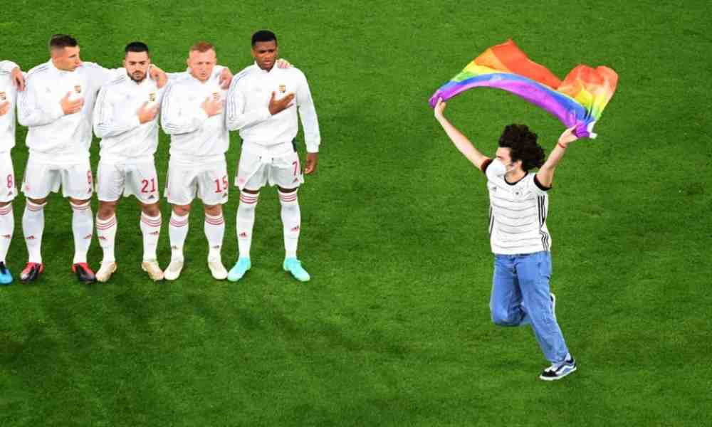 Qatar prohíbe militancia LGBT en el Mundial y promete confiscar banderas