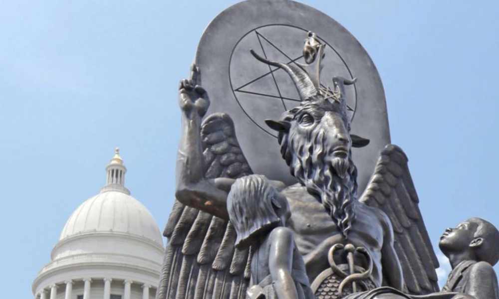 Satanistas piden excepción religiosa para realizar rituales de aborto