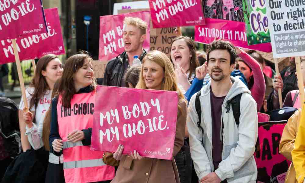 Número de abortos en Inglaterra y Gales alcanza récord