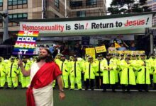 ‘Revolucionarios morales’ LGBT obligarán a cristianos a doblar la rodilla