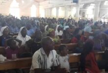 Misioneros reconstruyen templo en Nigeria atacado por Boko Haram