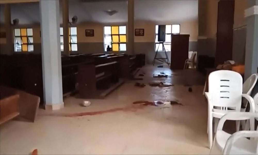 Masacre en iglesia de Nigeria deja al menos 50 cristianos muertos