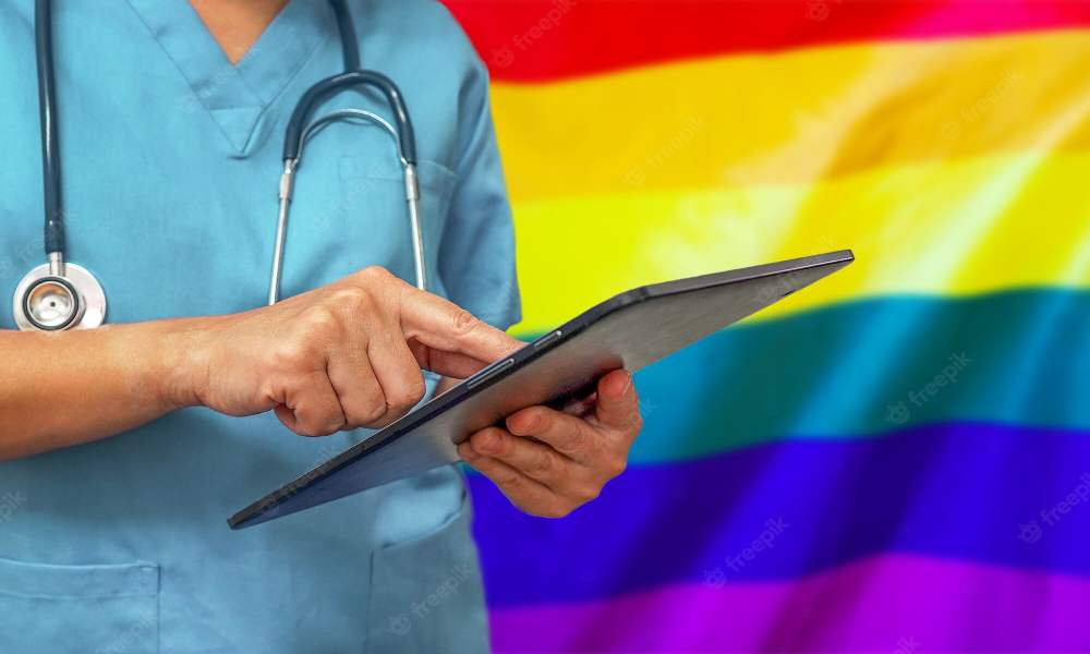 Míchigan: Médicos denuncian una ley que los obliga a usar pronombres LGBT