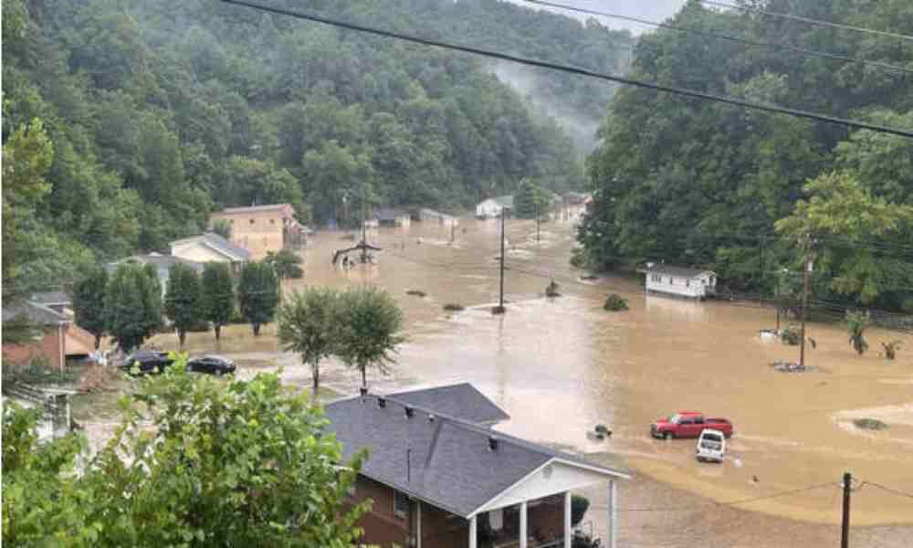 Bolsa del Samaritano lleva a Jesús a víctimas de inundaciones en Kentucky