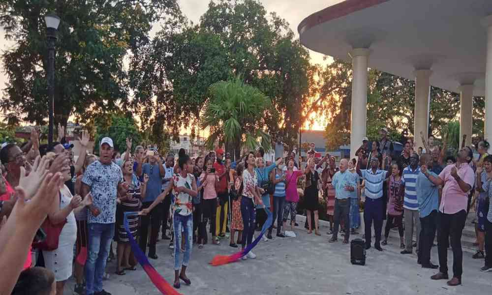 Evangélicos cubanos se reúnen a orar por la situación en Cuba
