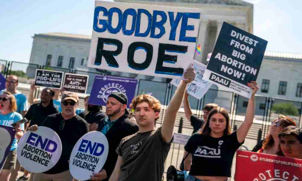 Indiana restringe el aborto luego de la anulación de Roe vs. Wade