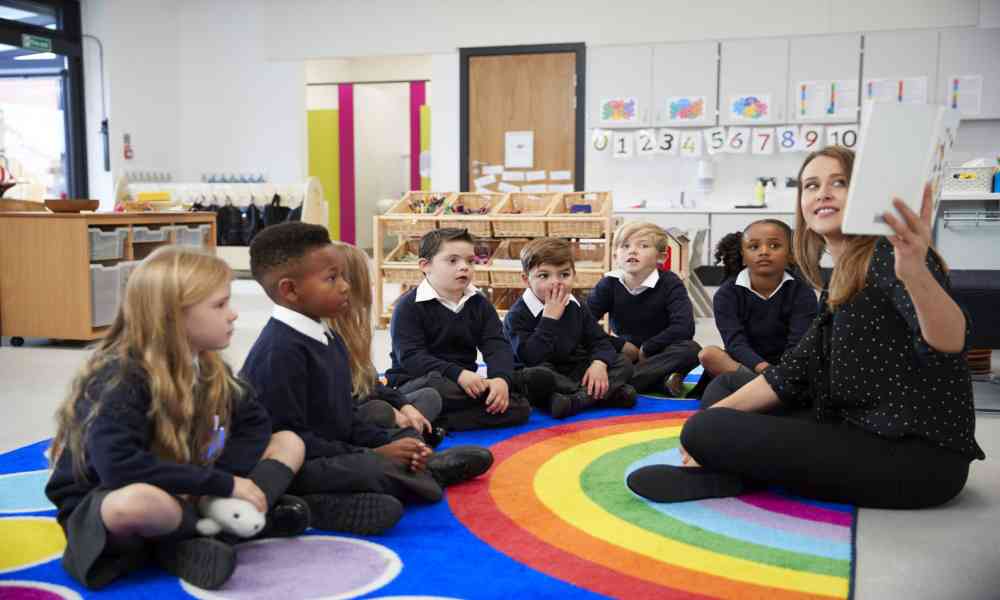 Reino Unido: Padres piden eliminar las enseñanzas LGBT en las escuelas