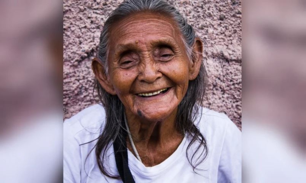 Mujer de 100 años acepta a Jesús en un pueblo remoto en Perú