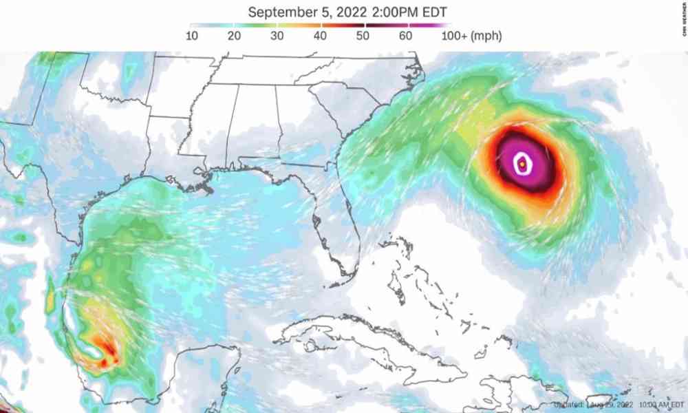 Tres tormentas tropicales podrían afectar EEUU