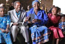 Cristianos en Zambia escuchan la Biblia en su idioma por primera vez