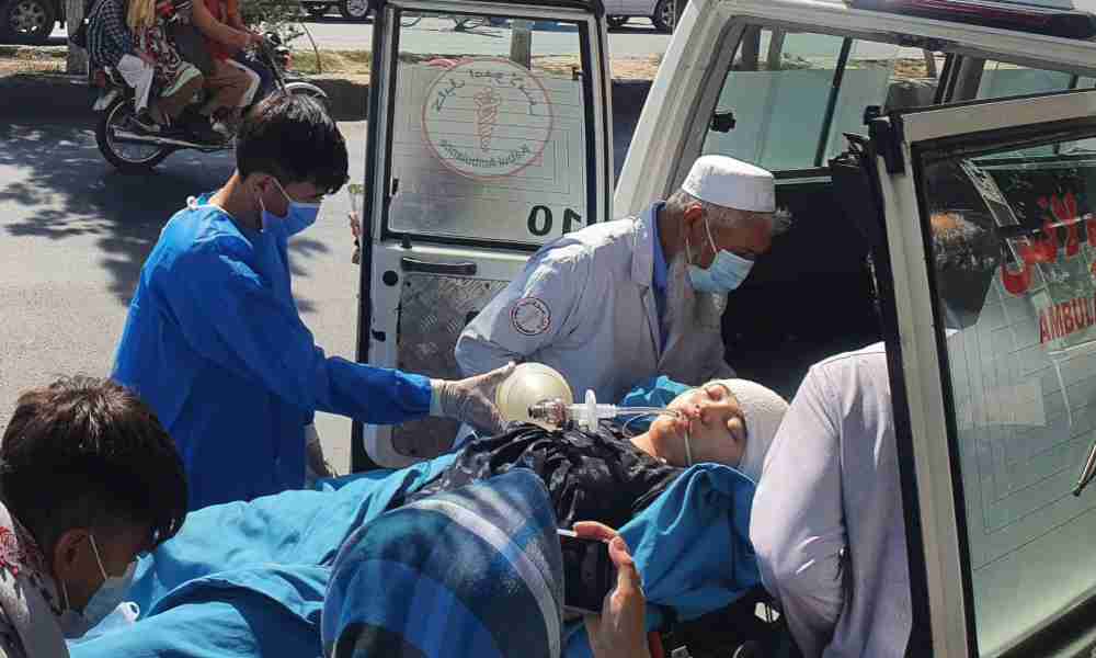 Atentado suicida en Afganistán deja 19 muertos y 27 heridos