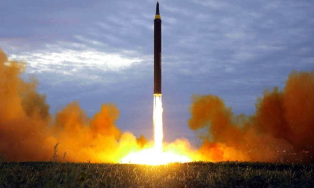 Corea del Norte dispara dos misiles balísticos dice Corea del Sur