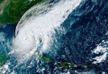 Ian se debilita a huracán categoría 3 tras su paso por Florida