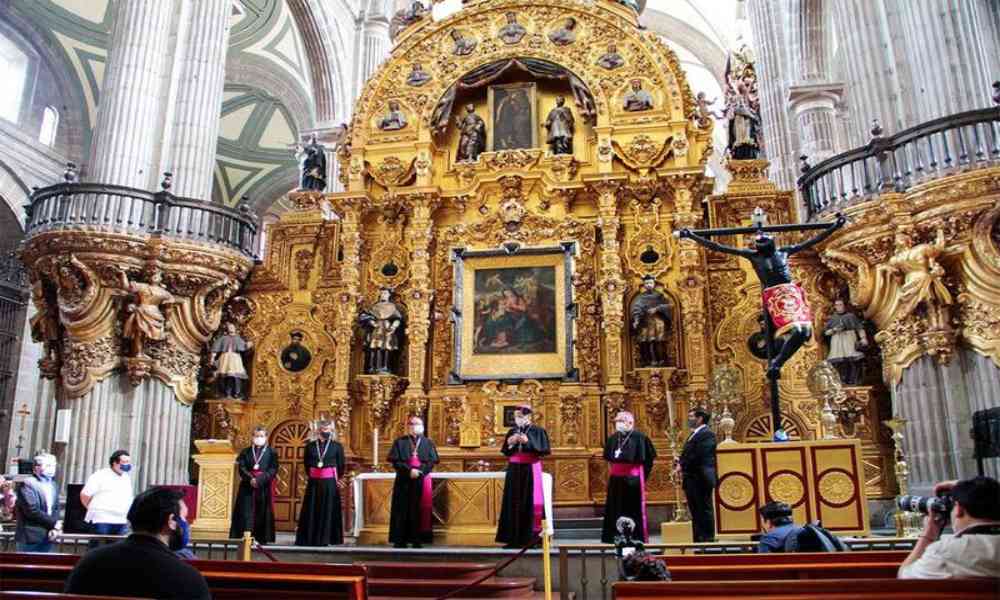 Roban ocho iglesias en la cuidad de México