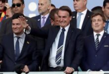 Bolsonaro es recibido con rechiflas y aplausos en santuario de Brasil