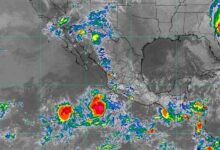 Huracán Orlene se fortalece a categoría 4 mientras se dirige hacia el oeste de México