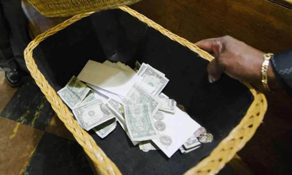 Pastor de Luisiana admitió robar casi $900 mil dólares de su iglesia