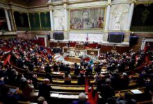 Francia da el primer paso para blindar el derecho al aborto
