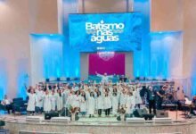 Iglesia de Brasil realiza megabautismo en Sao Paulo